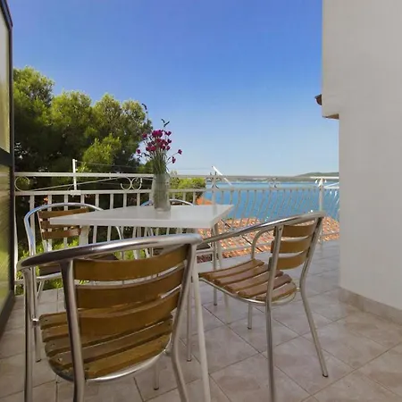 Pletikosa Gaj - Two Bedroom With A Sea View A4 Apartment