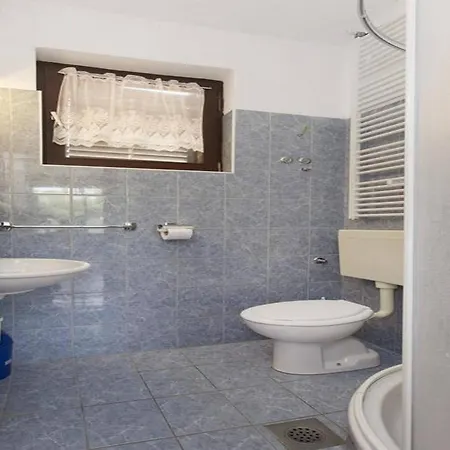 Apartment Pletikosa Gaj - Two Bedroom With A Sea View A4