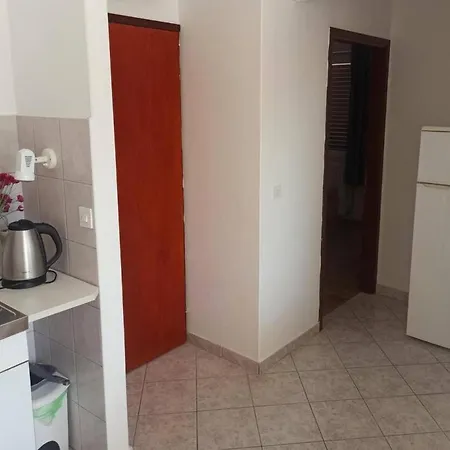 Appartement In By Sandy