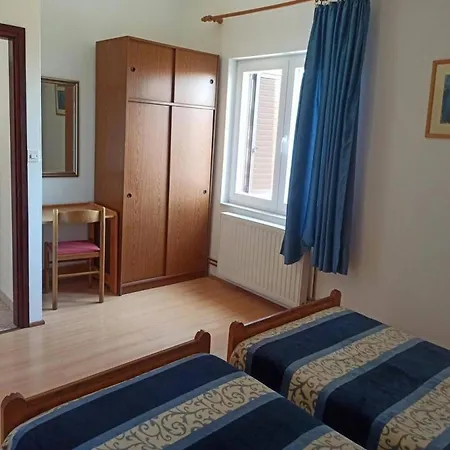Appartement In By Sandy